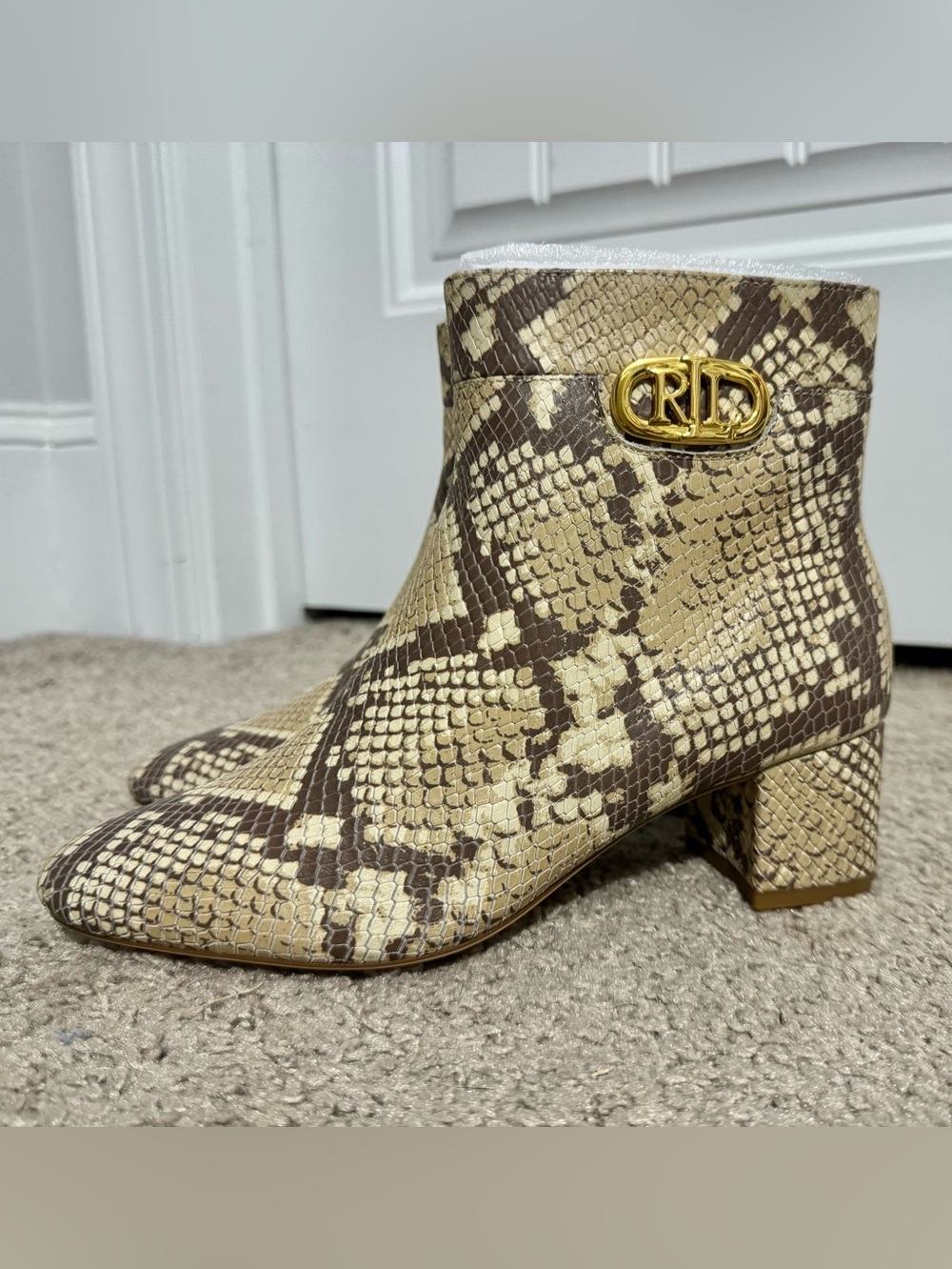 Beautiful Lauren Ralph Lauren size 6.5 Wynne II brown python booties new
